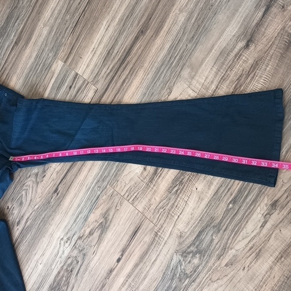 Carmar dark wash flare denim jeans size 25 in really good used condition - Picture 9 of 12